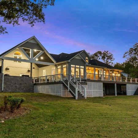 Rare Find Best Lot With Dock And Views On Lake Winchester Luaran gambar