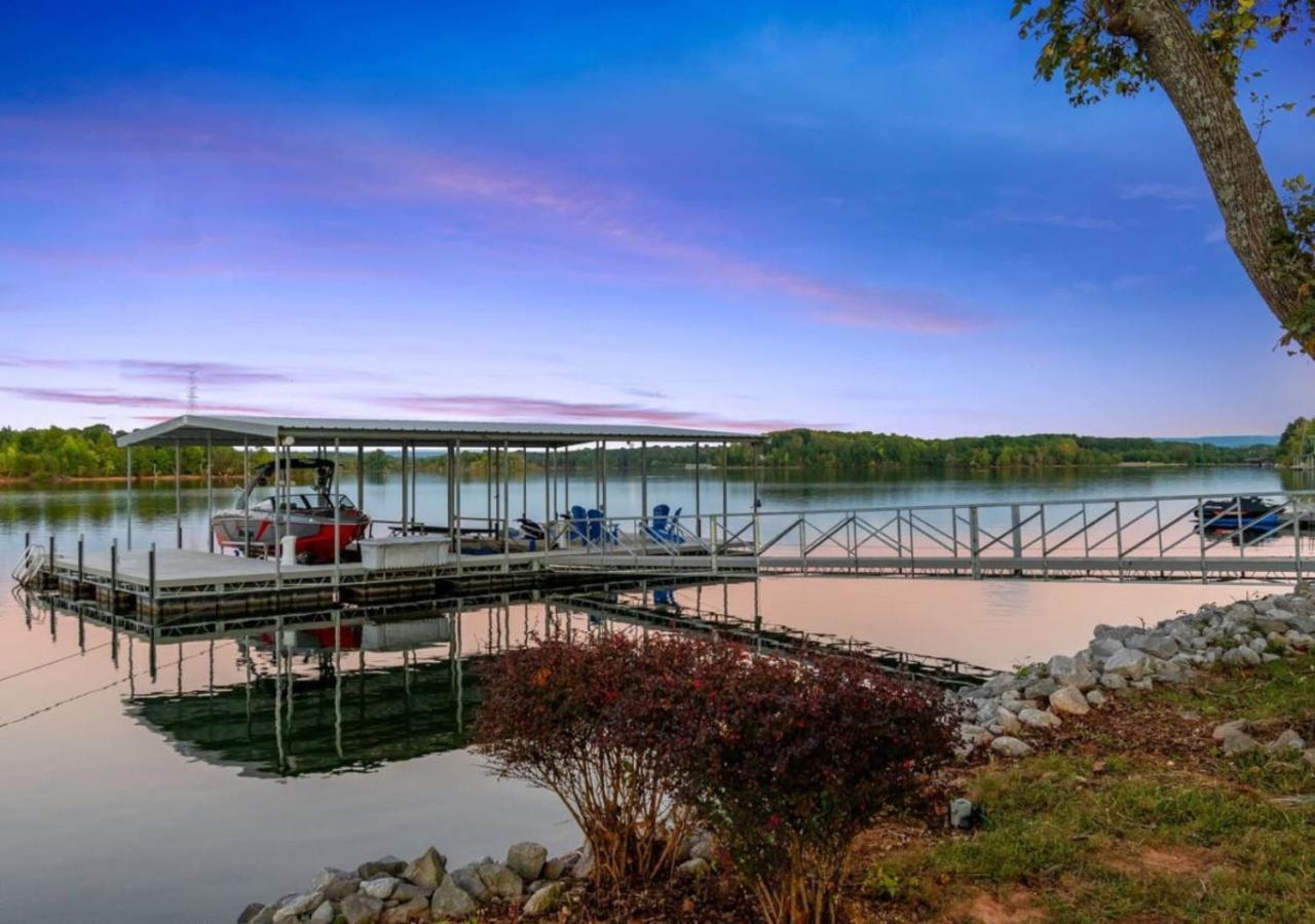 Rare Find Best Lot With Dock And Views On Lake Winchester Luaran gambar